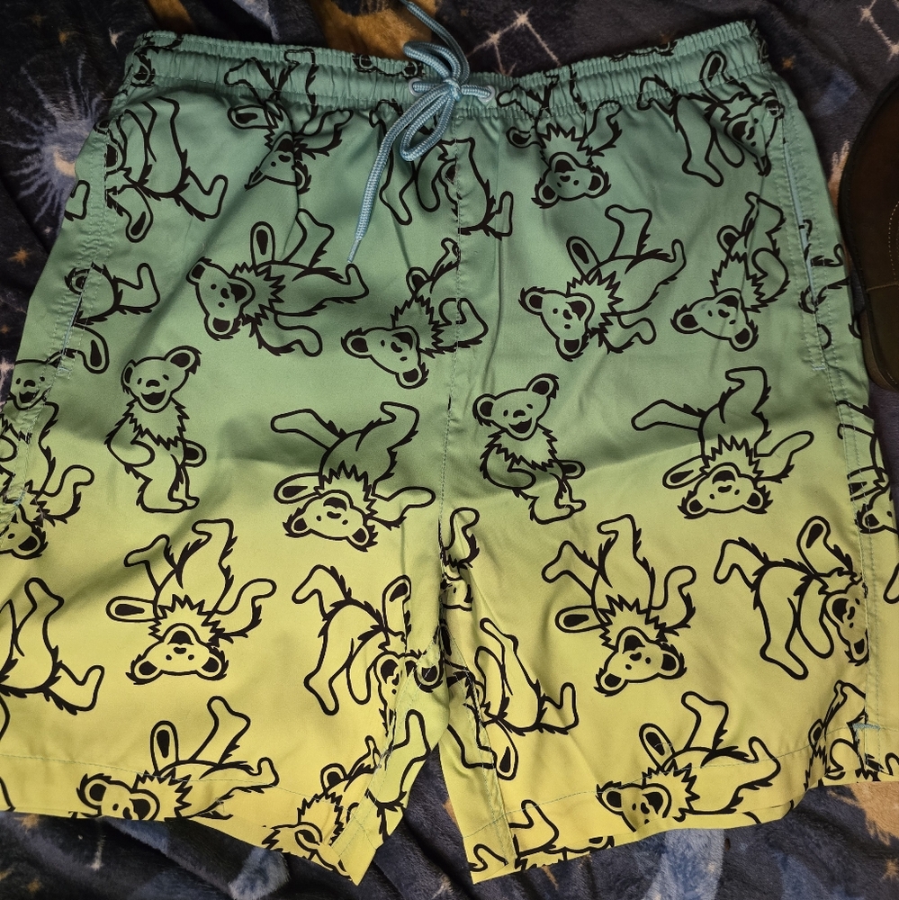 NWOT Grateful Dead M Green & Yellow Ombre Dancing Bear Swim Trunks
